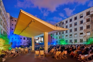 Lost Place-Freiluftkino - Spannende Film-Highlights im Hof des alten Polizeipräsidiums