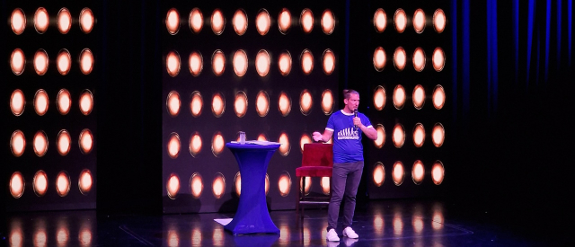 Der Comey-Abend im Theater Alte Brücke